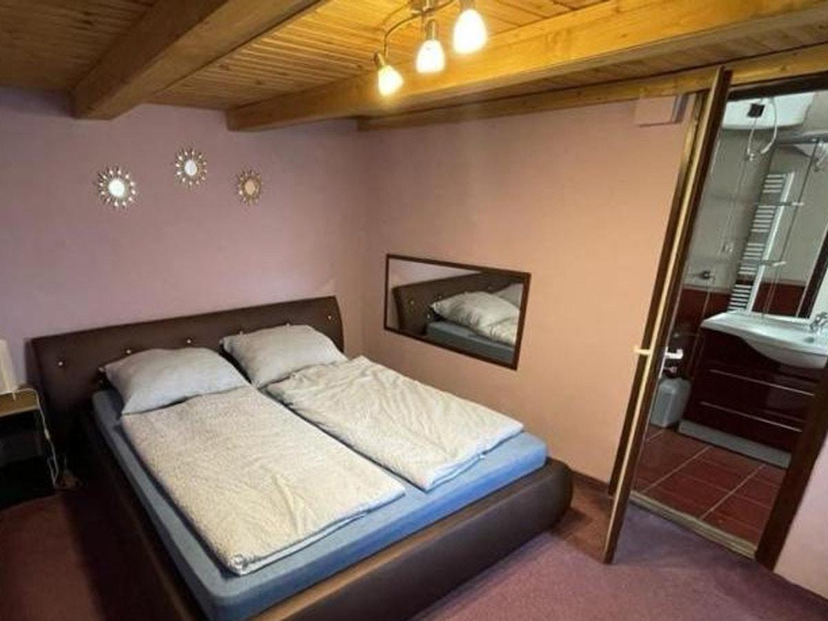 Kékbagoly búvóhely - Lajosmizse képernyőfotó