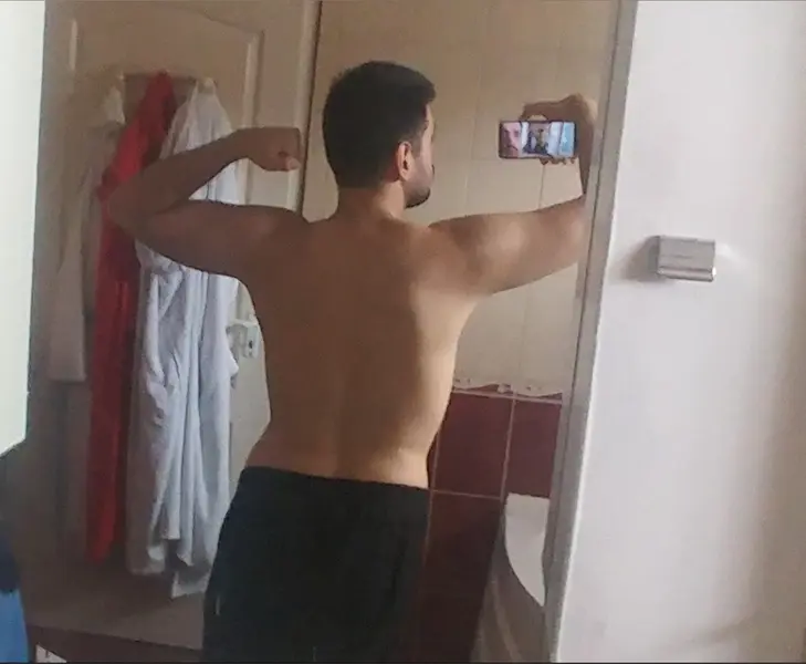 Ádám Kiss - @hungentlesize képernyőfotó