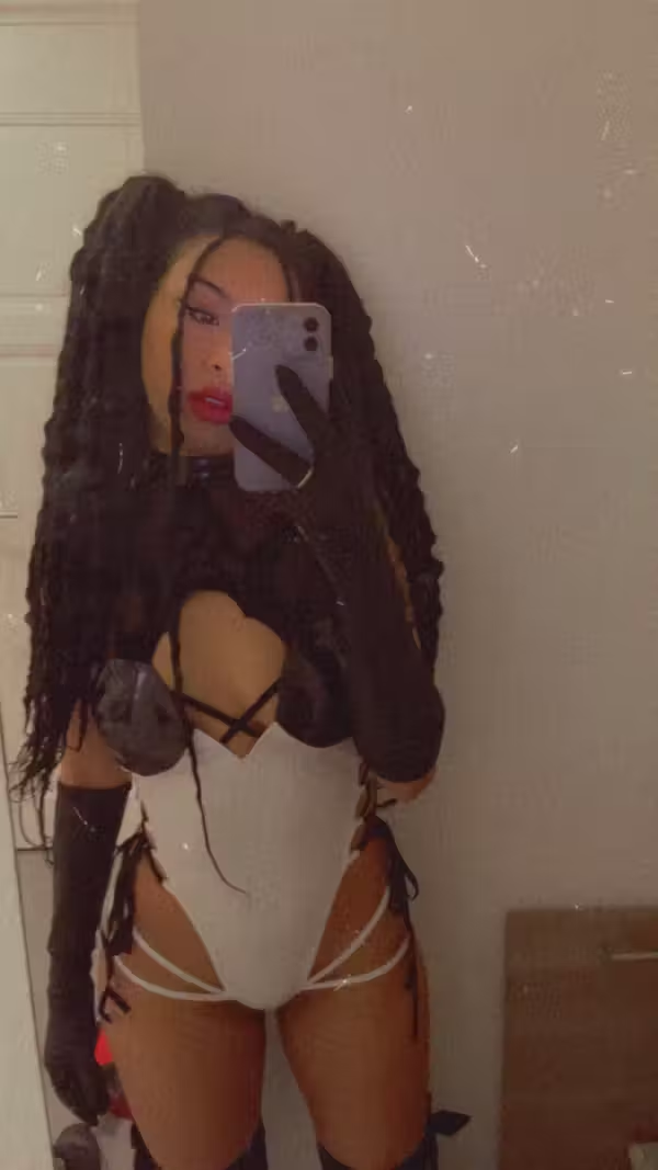 Layla - @kittycat13579 képernyőfotó